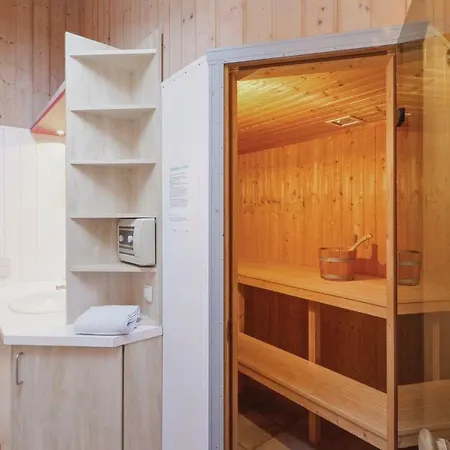Two-bedroom Holiday In 度假居