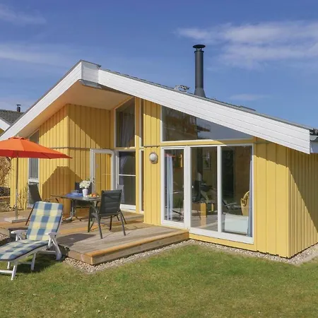 Two-bedroom Holiday In 度假居 *